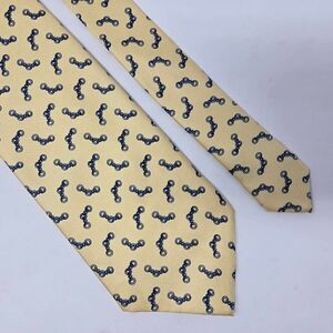 ZADI ANDREWS TIES MILANO ITALY SILK TIE CREAM BLUE HORSEBIT FOULARD 4" X 59"